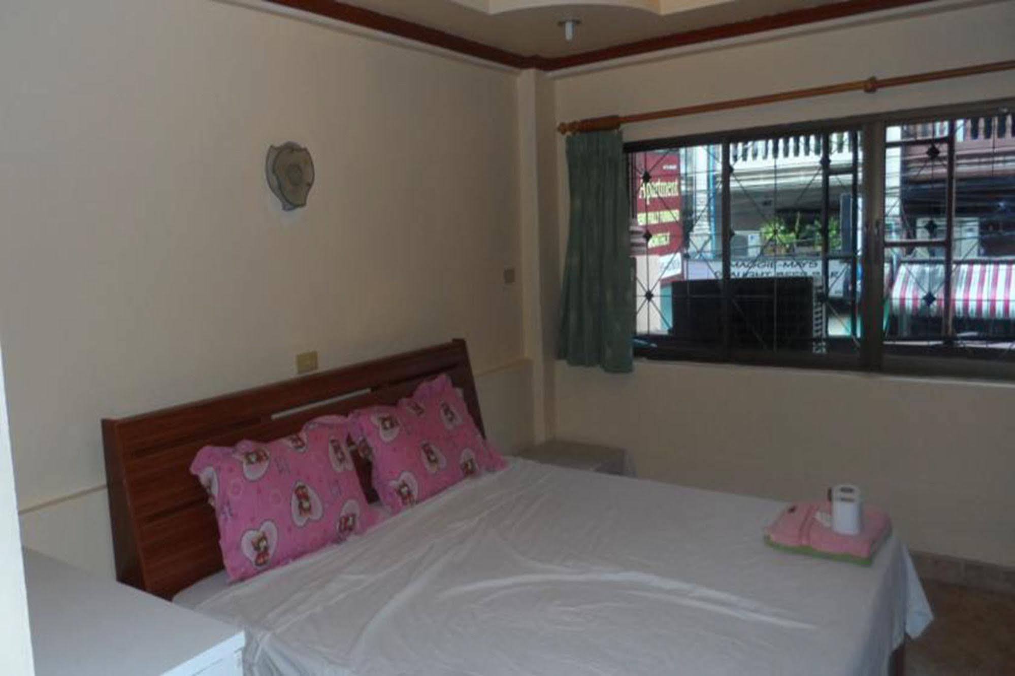 S-One Guesthouse باتايا المظهر الخارجي الصورة
