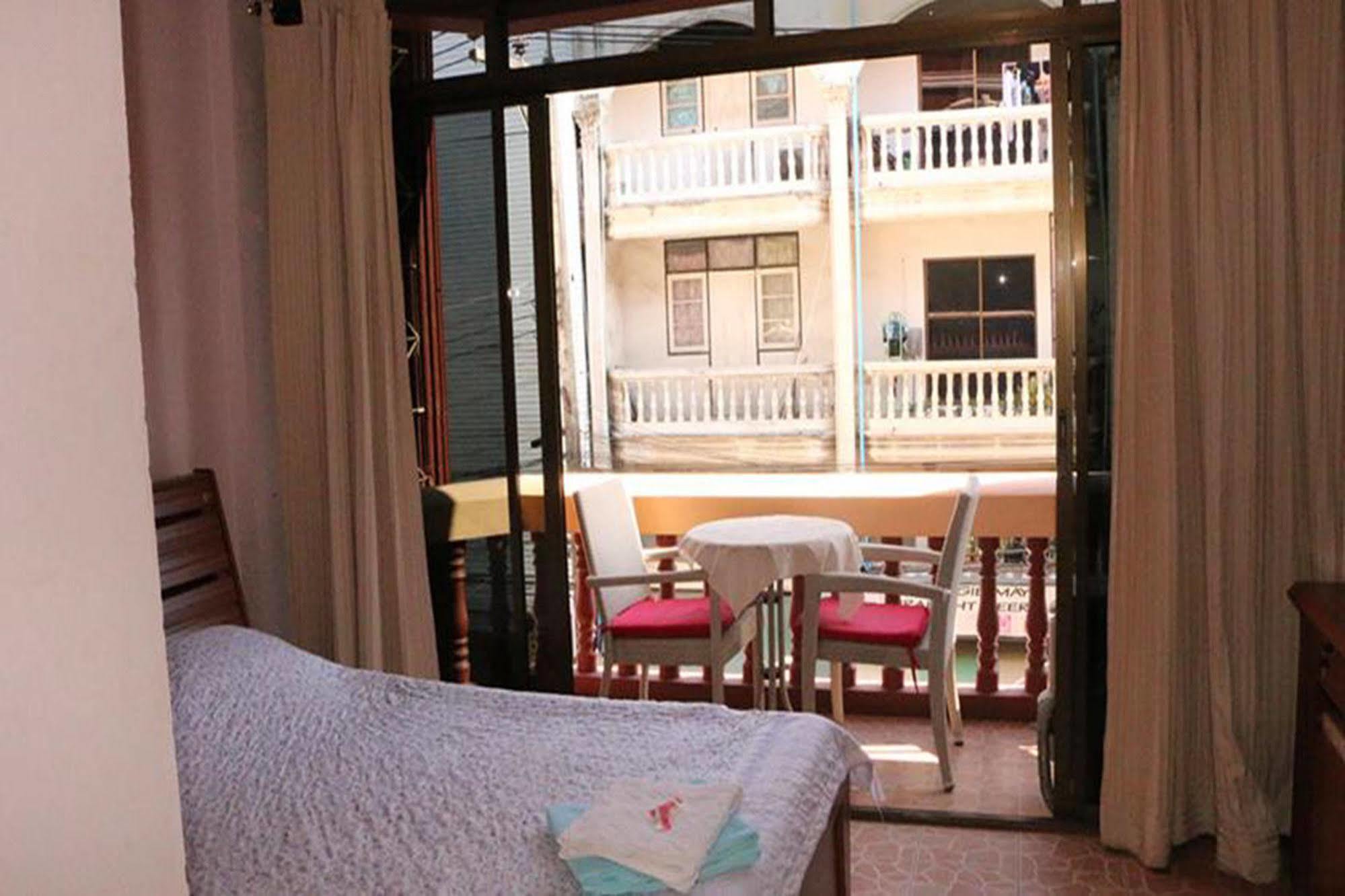 S-One Guesthouse باتايا المظهر الخارجي الصورة